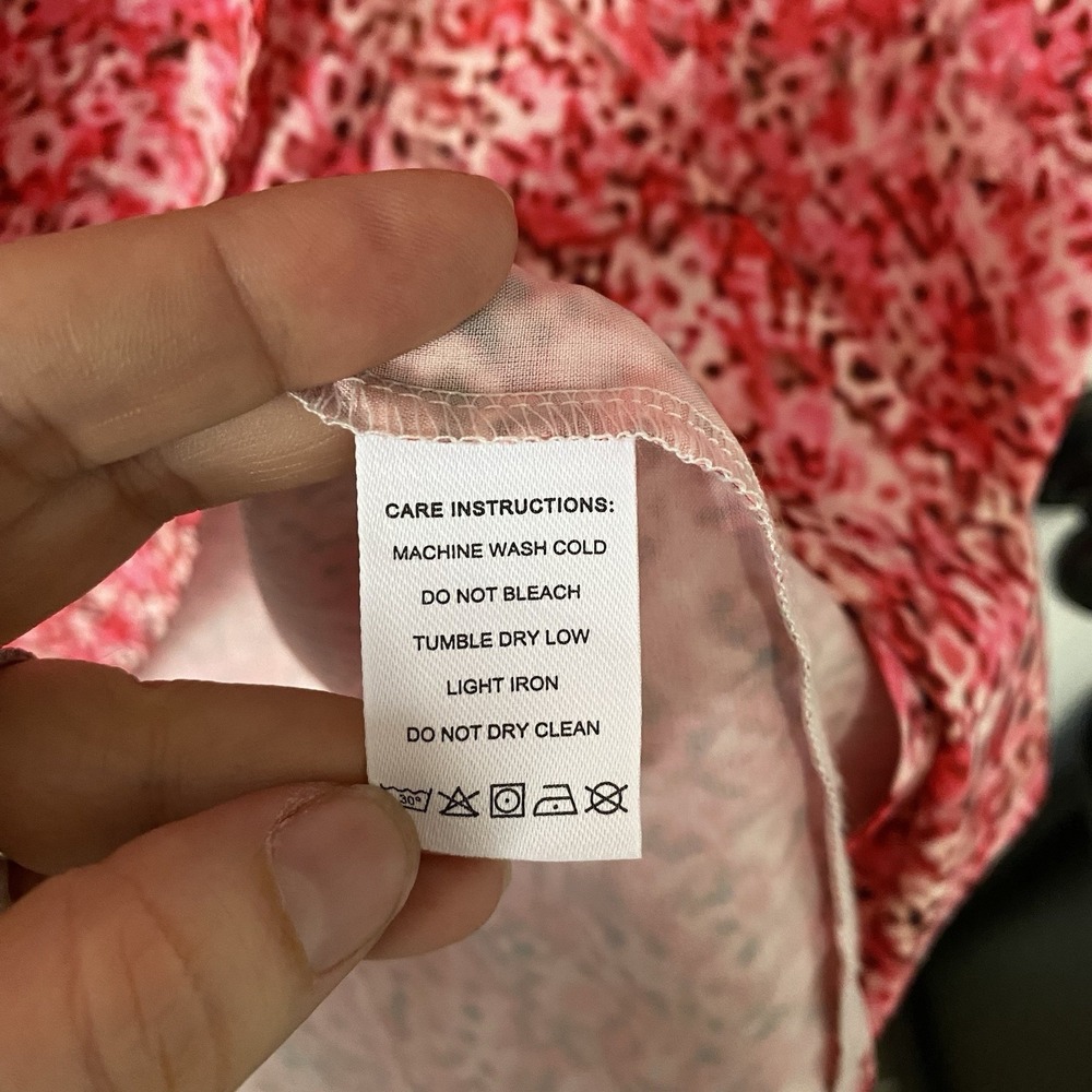 NWT‎ Pink Short Sleeve Faux Wrap Dress Buttons Size Medium No Brand Patterned - Picture 5 of 6